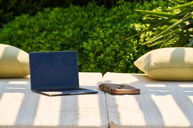 laptop, work, holiday, computer, study, technology, contact, notebook, writing, corporate, author, notepad, internet, hotel, free, keyboard, note, digital. SEO copywriting: how to brief a writer in the UK